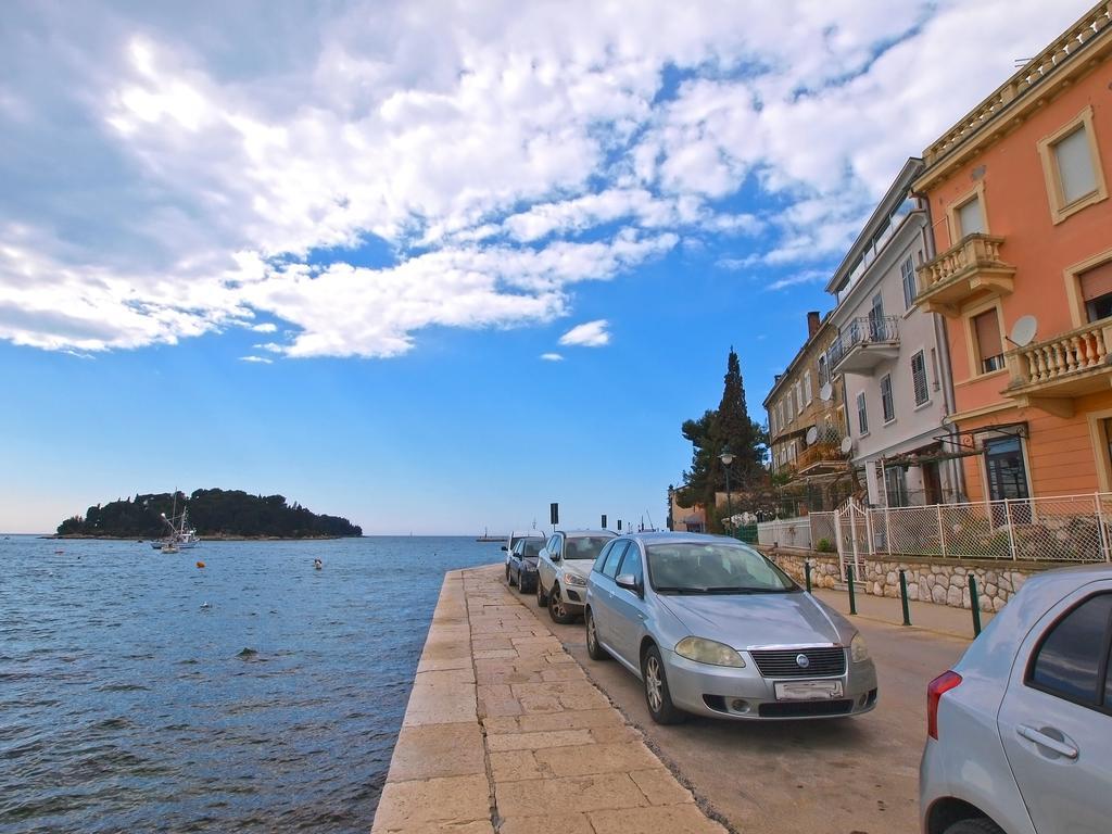 Apartments By The Sea 1050 Rovinj Dış mekan fotoğraf